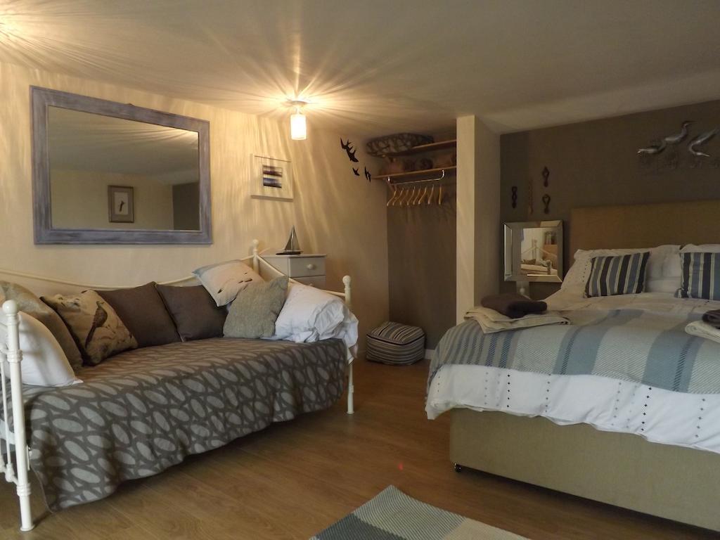The Swallows Guest House New Quay  Habitación foto